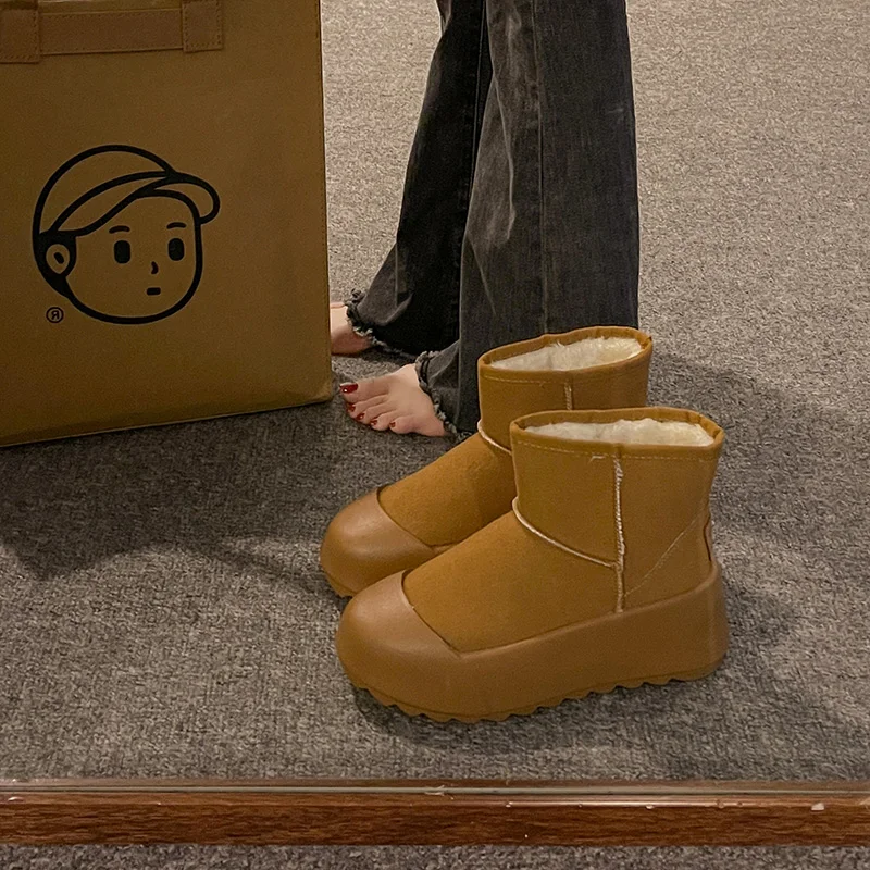 Çizmeler Kama Ayakkabı Botları - Kadınlar Lüks Tasarımcı Kış Ayakkabı Yuvarlak Ayak Takunya Platformu Avustralya Sonbahar 2023 Yüksek Topuk Moda