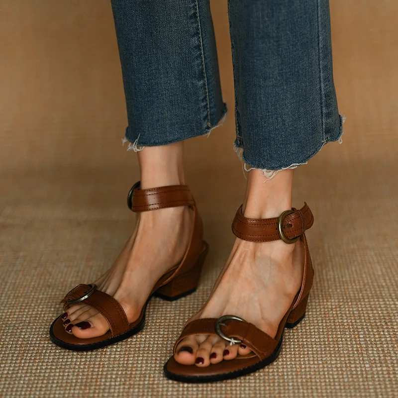 Yaz Sandalet Temel Retro Sandalet Toka Kayış Bayan Pompaları Koyun Derisi Bayan Ayakkabıları Bahar Sonbahar Gladyatör Sandalet Roma Tarzı