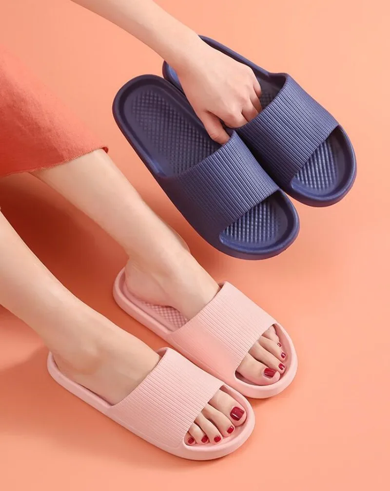 Kalın Platform Banyo Ev Terlik Kadın 2023 Yaz Moda Yumuşak Taban Eva Kapalı Slaytlar Kadın Sandalet Kaymaz Flip Flop