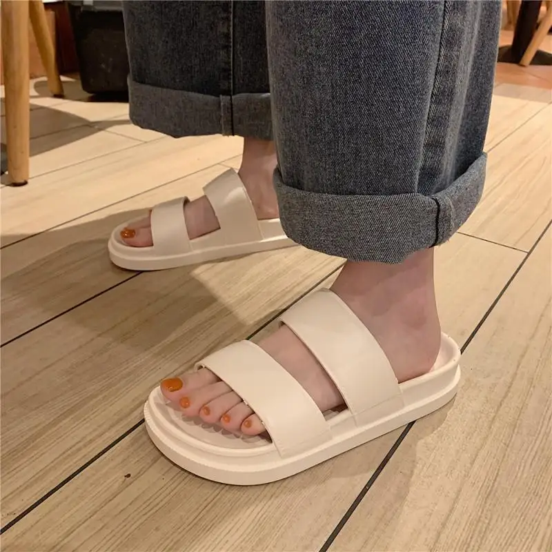 Beyaz Yaz Ayakkabı Kadınlar için Düz Terlik Platformu Takozlar Ayakkabı 2021 Yeni Kadın Rahat Terlik Açık Slaytlar, siyah Terlik