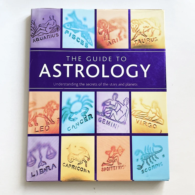 Astroloji Rehberi Yıldızların ve Gezegenlerin Sırlarını Anlamak Ciltli İngilizce Baskı Kitabı