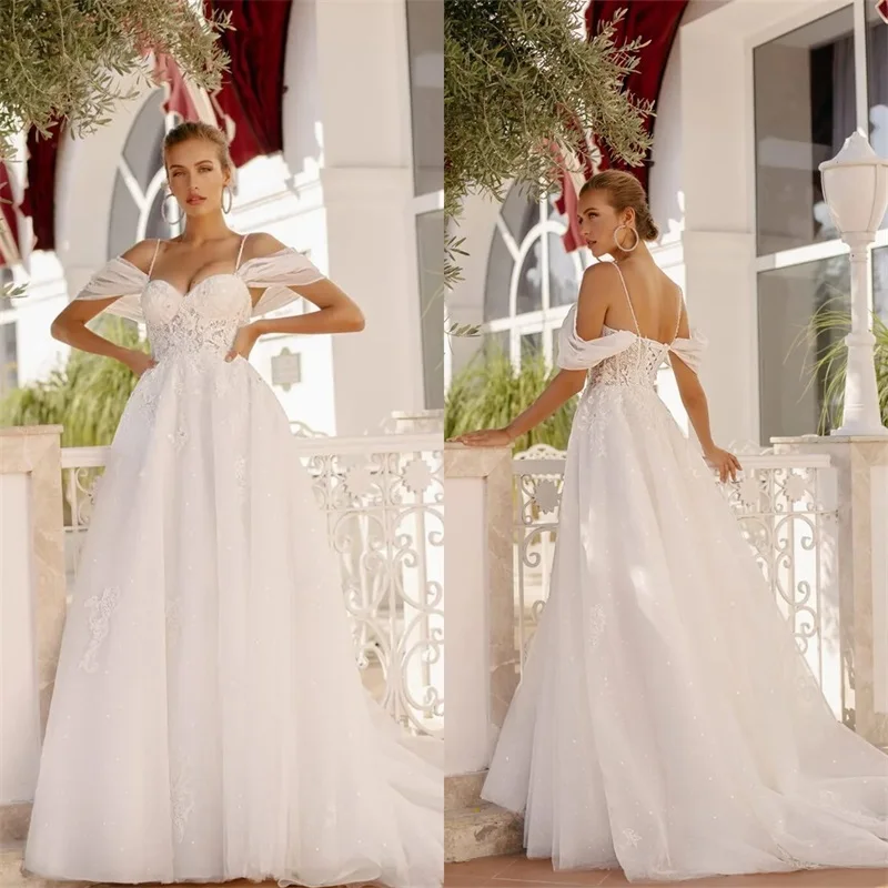 Bir Çizgi Dantel düğün elbisesi Askı Kapalı Omuz gelin kıyafeti Aplike Plaj Boho Bahçe Custom Made Robe De Mariée Lace Up Geri