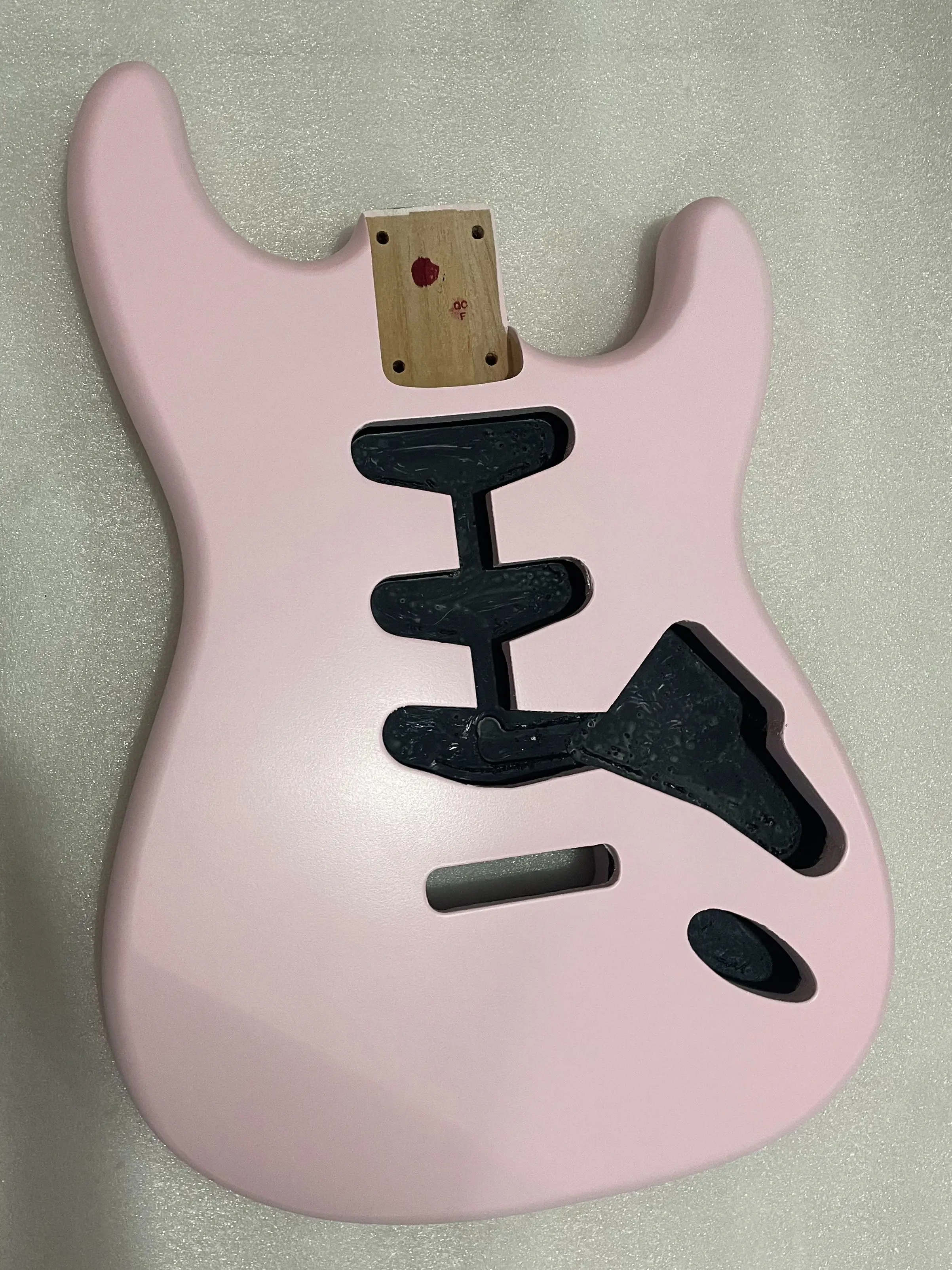 Kızılağaç Elektro Gitar Gövdesi Mat Bitmiş, DIY Yedek Parça, 6 Dizeleri Renkler, Yeni Ürün, 5.56-5.6 cm, İndirimli Fiyat
