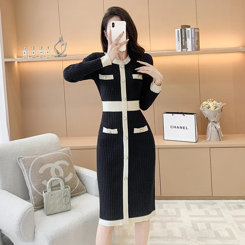 #0958 Siyah Kalem Elbise Kadın Düğmeleri Yuvarlak Boyun Bölünmüş Ortak Ofis Kazak Elbise İnce Seksi Zarif Yüksek Belli Örme Sonbahar