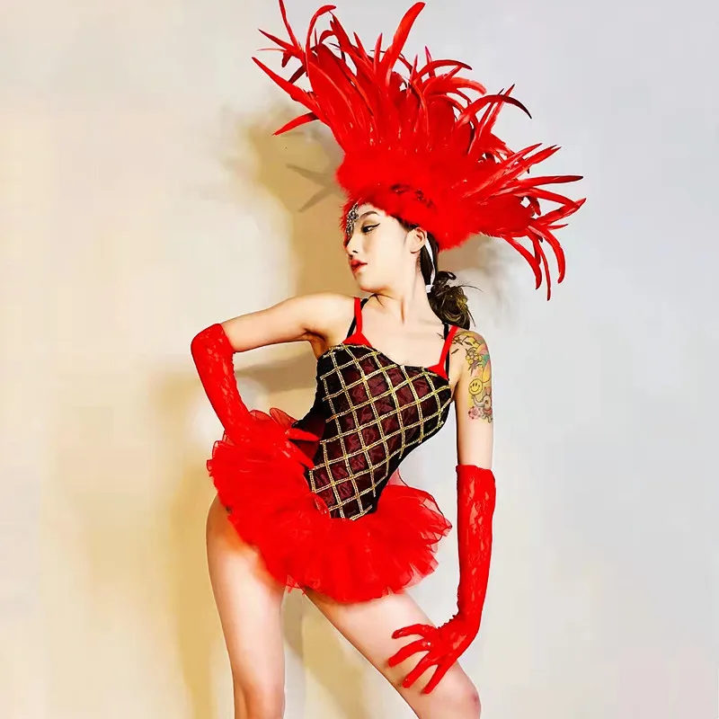 Gece kulübü Parti DJ Dansçı Seksi dans kostümü Kırmızı Tüy Headdress Kristal Bodysuit Mini Elbise Bar Gösterisi Performans Sahne Giyim