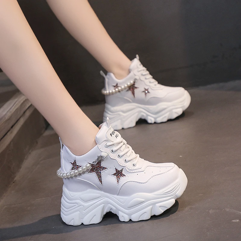 Tıknaz Platformu Ayakkabı Kadın Yükseklik Artış Ayakkabı Kadın Moda İnci Beyaz Ayakkabı tasarım ayakkabı Ayakkabı Kadınlar için